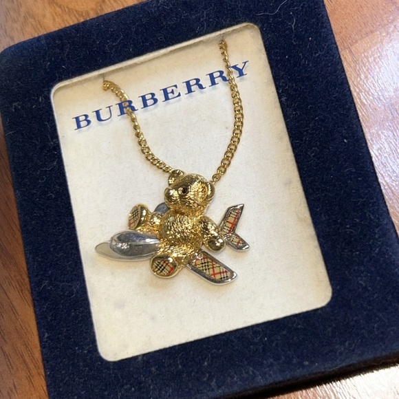 Authentic Burberry Gold and Silver Teddy Bear Airplane ✈️ Necklace - Picture 4 of 14